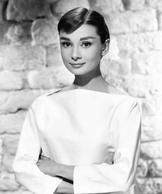 Audrey Hepburn 1956 a7ccf