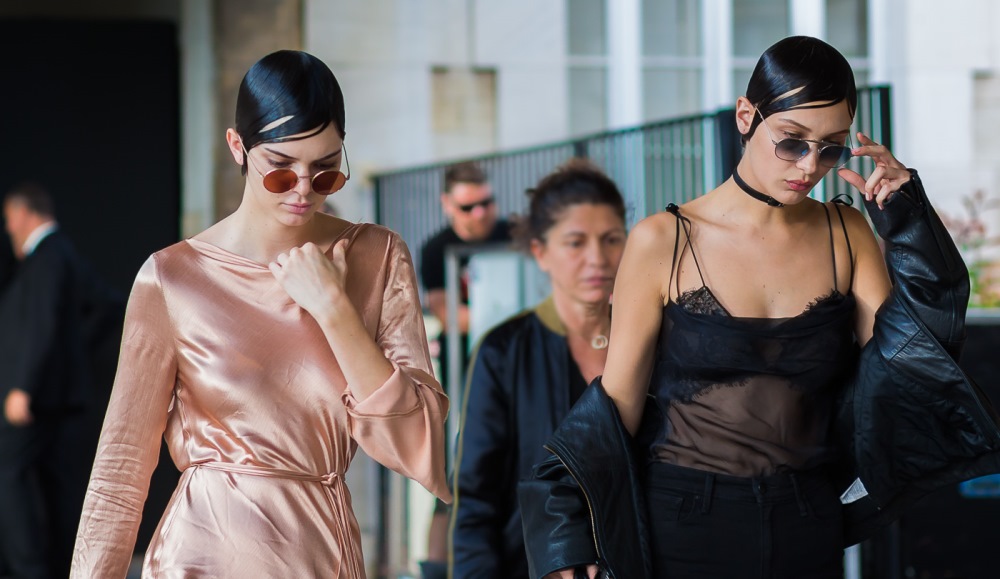 Kendall Jenner and Bella Hadid by STYLEDUMONDE Street Style Fashion Photography0E2A7205