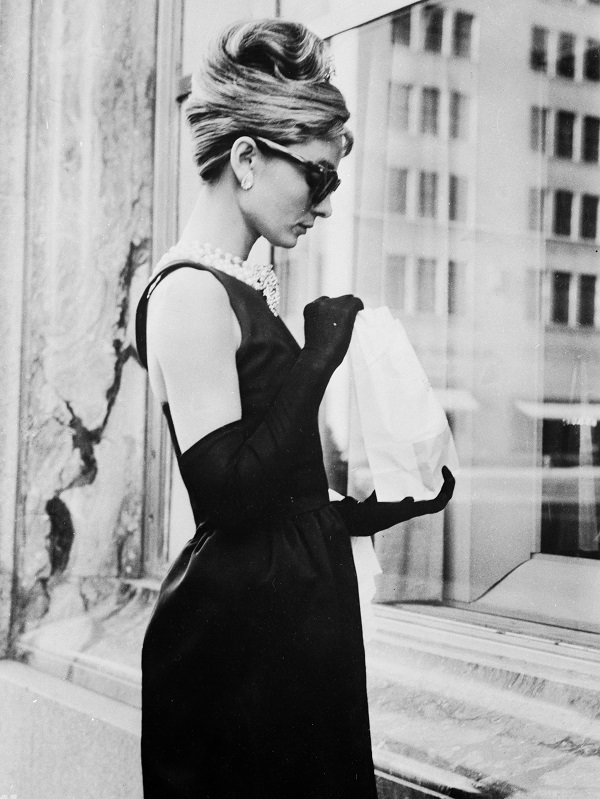 Hubert de Givenchy (1927 2018): Η ιστορία του Οίκου πίσω από το πιο διάσημο φόρεμα του 20ου αιώνα